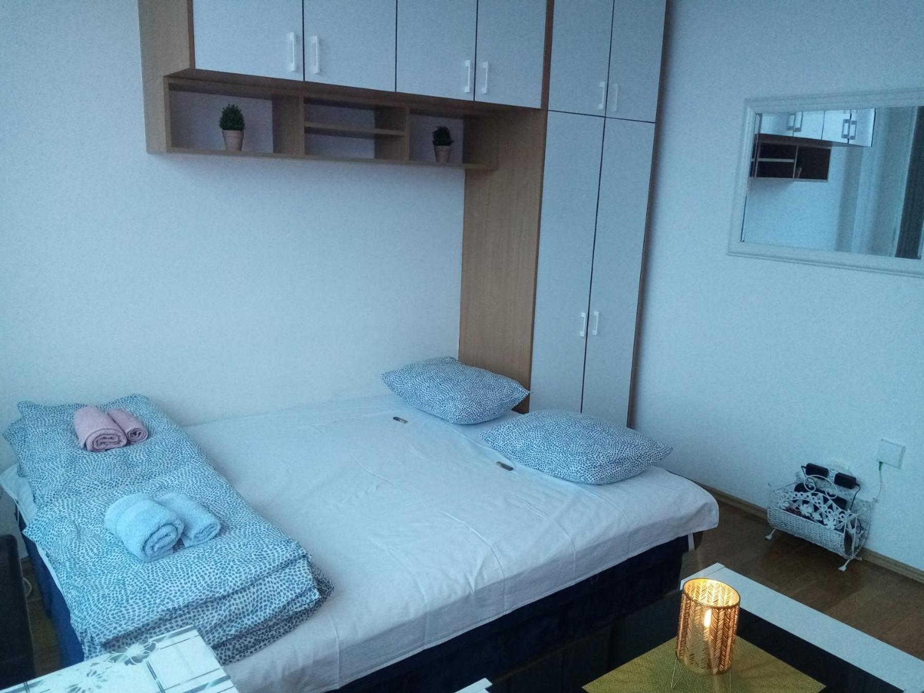 Central Apartment With 24-7 Building Security Novi Sad Exterior foto